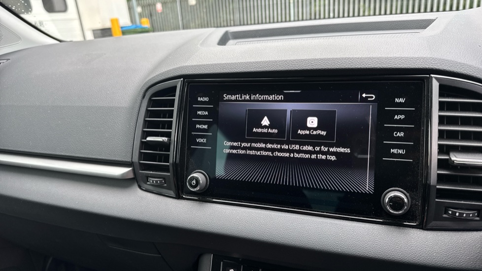 Skoda Karoq 1.5 TSI SE Edition 5dr DSG Petrol Estate - Image 28