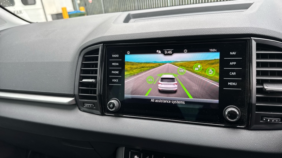 Skoda Karoq 1.5 TSI SE Edition 5dr DSG Petrol Estate - Image 29