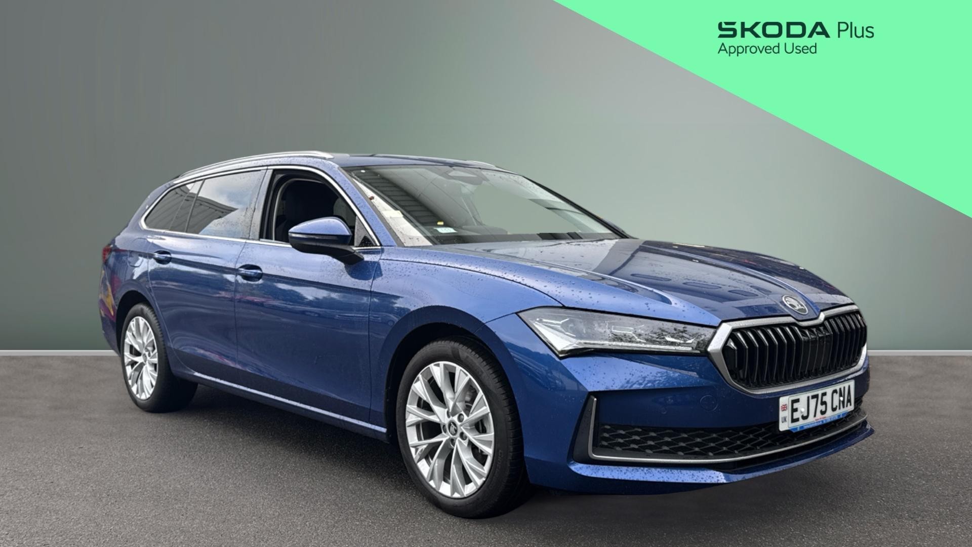 Skoda Superb listing photo