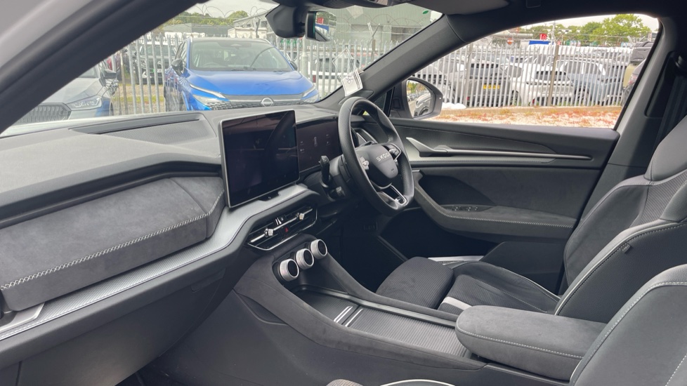 Skoda Kodiaq 1.5 TSI e-TEC SportLine 5dr DSG [7 Seat] Petrol Estate - Image 2