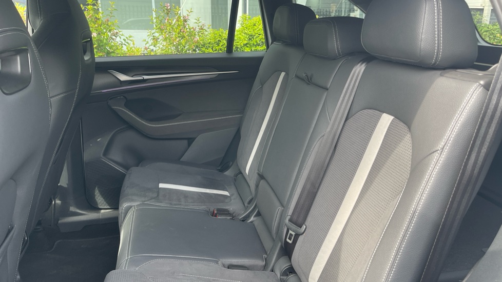Skoda Kodiaq 1.5 TSI e-TEC SportLine 5dr DSG [7 Seat] Petrol Estate - Image 16