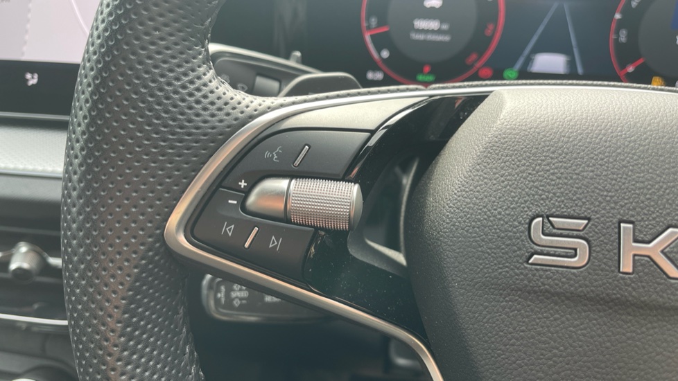 Skoda Kodiaq 1.5 TSI e-TEC SportLine 5dr DSG [7 Seat] Petrol Estate - Image 17