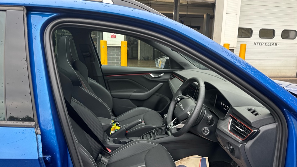 Skoda Kamiq 1.5 TSI Monte Carlo Edition 5dr DSG Petrol Hatchback - Image 15