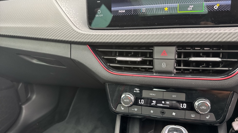 Skoda Kamiq 1.5 TSI Monte Carlo Edition 5dr DSG Petrol Hatchback - Image 24