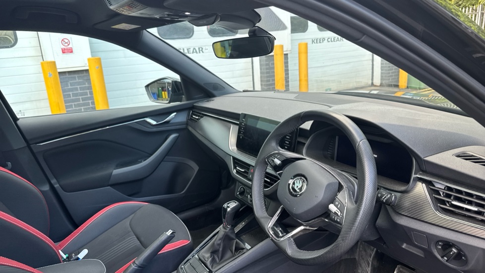 Skoda Kamiq 1.5 TSI Monte Carlo 5dr DSG Petrol Hatchback - Image 6