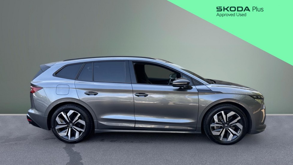 Skoda Enyaq 210kW 85x Sportline 82kWh 4x4 5dr Auto Electric Estate - Image 4