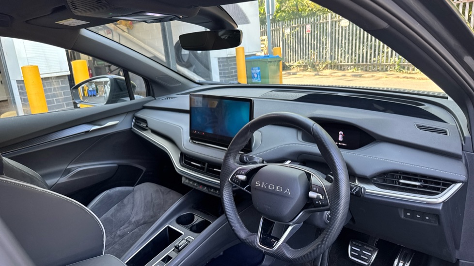 Skoda Enyaq 210kW 85x Sportline 82kWh 4x4 5dr Auto Electric Estate - Image 6