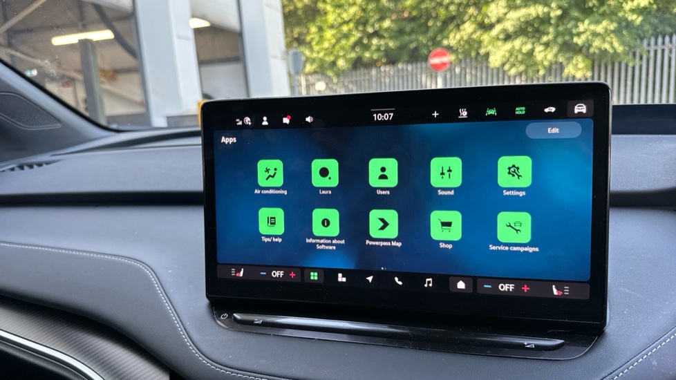 Skoda Enyaq 210kW 85x Sportline 82kWh 4x4 5dr Auto Electric Estate - Image 28