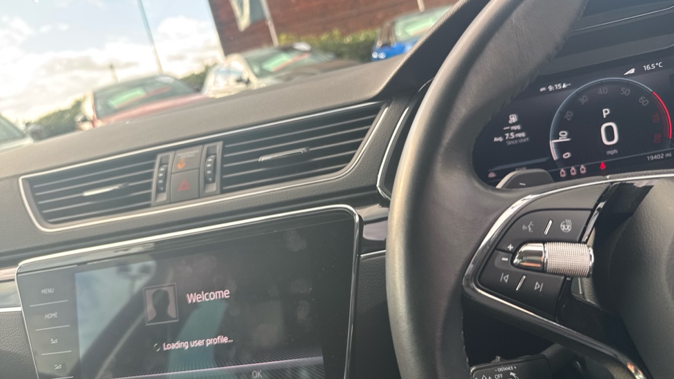 Skoda Superb 2.0 TSI 280 Laurin + Klement 4x4 5dr DSG Petrol Estate - Image 17