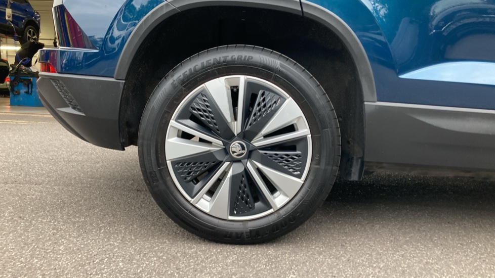 Skoda Karoq 1.0 TSI SE Drive 5dr Petrol Estate - Image 5