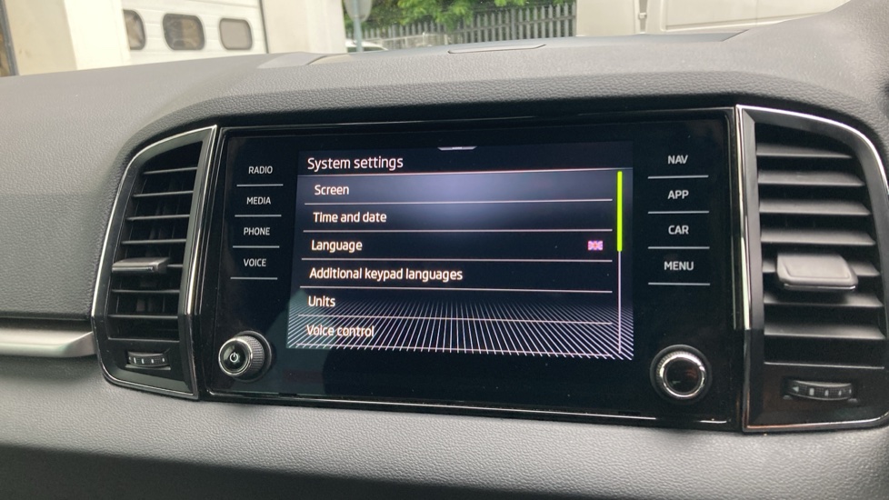 Skoda Karoq 1.0 TSI SE Drive 5dr Petrol Estate - Image 26