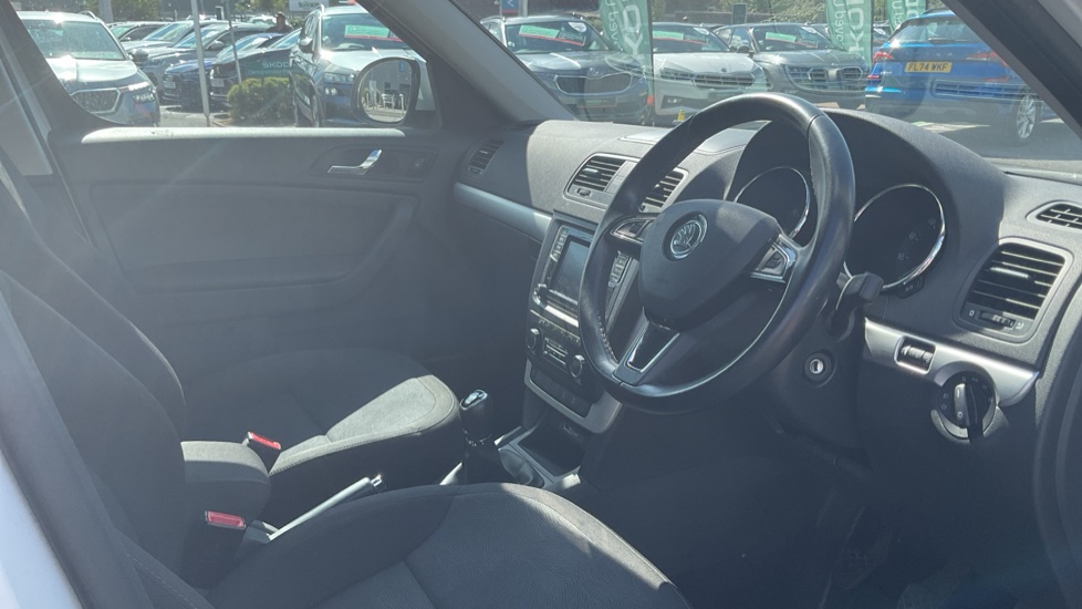 Skoda Yeti 1.2 TSI 110 SE 5dr Petrol Estate - Image 6