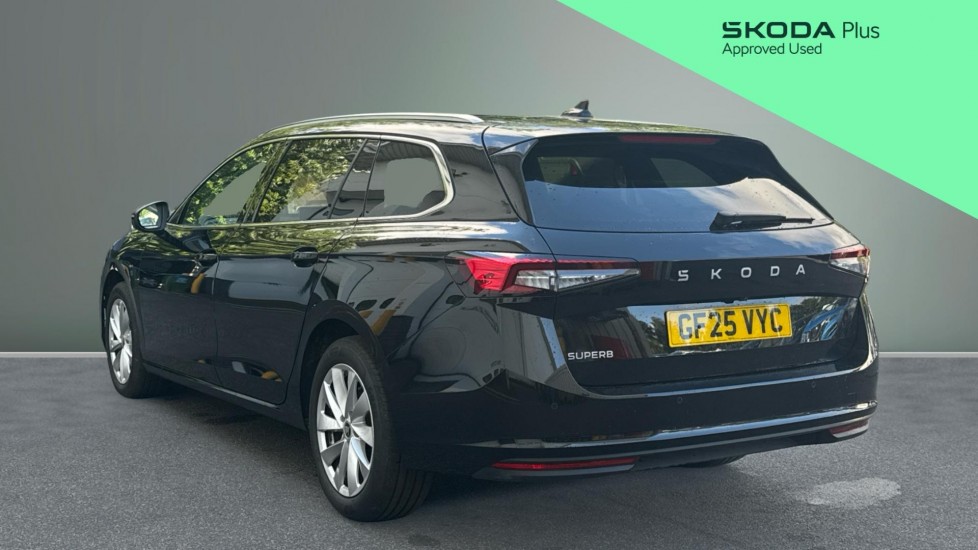 Skoda Superb 2.0 TDI SE Technology 5dr DSG Diesel Estate - Image 3