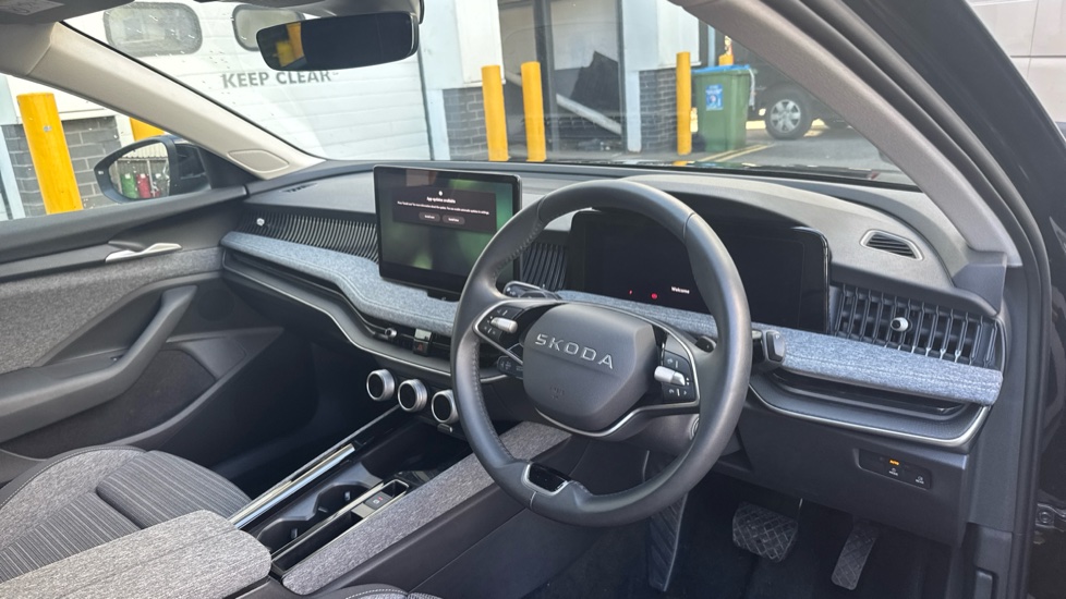 Skoda Superb 2.0 TDI SE Technology 5dr DSG Diesel Estate - Image 6