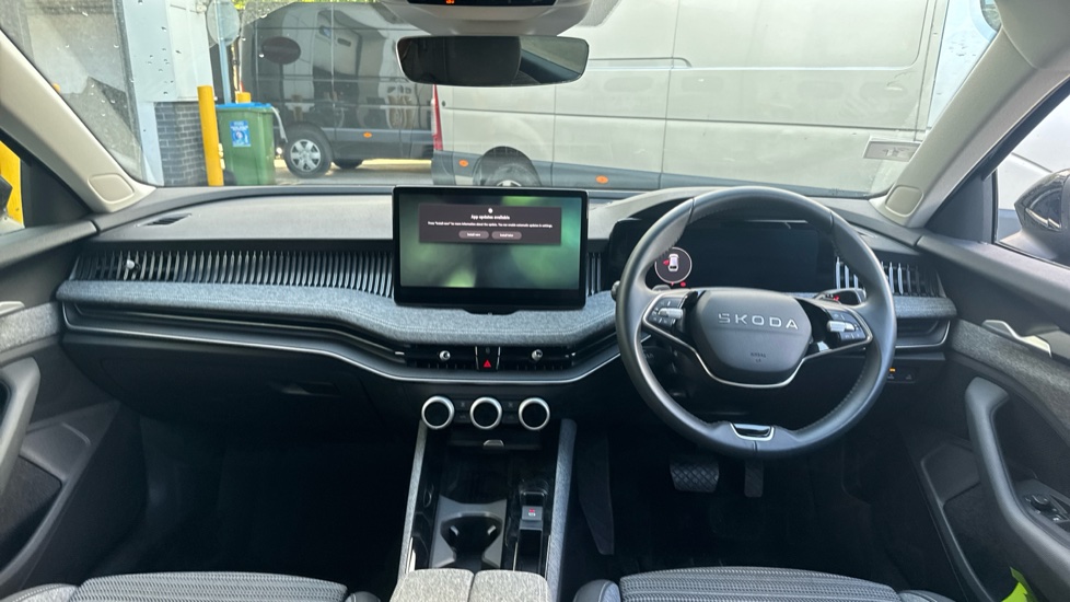 Skoda Superb 2.0 TDI SE Technology 5dr DSG Diesel Estate - Image 9
