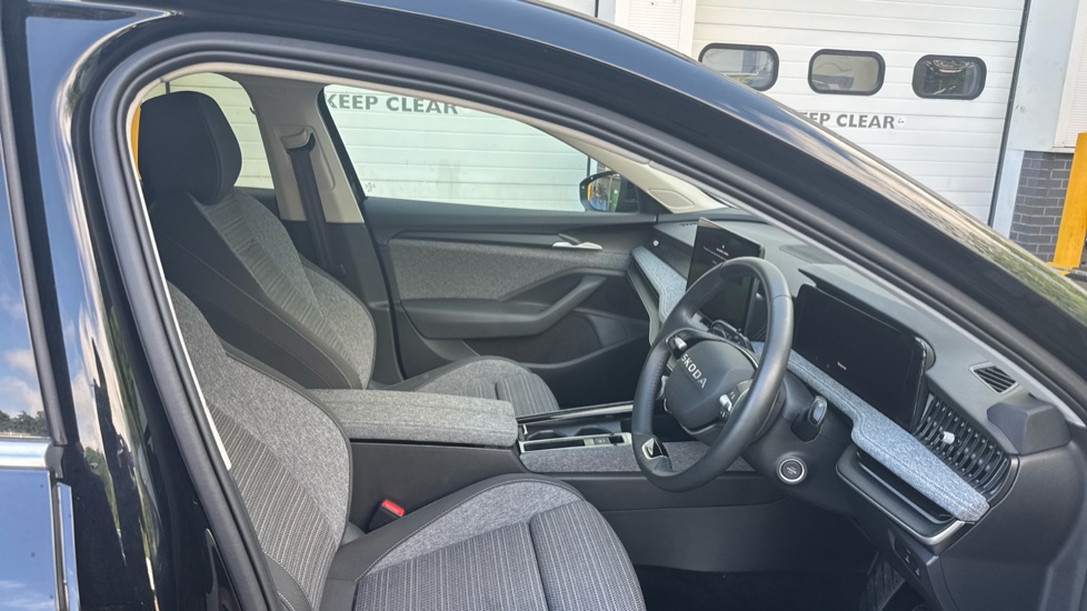 Skoda Superb 2.0 TDI SE Technology 5dr DSG Diesel Estate - Image 15