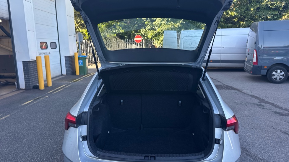 Skoda Scala 1.0 TSI 116 SE Edition 5dr Petrol Hatchback - Image 20