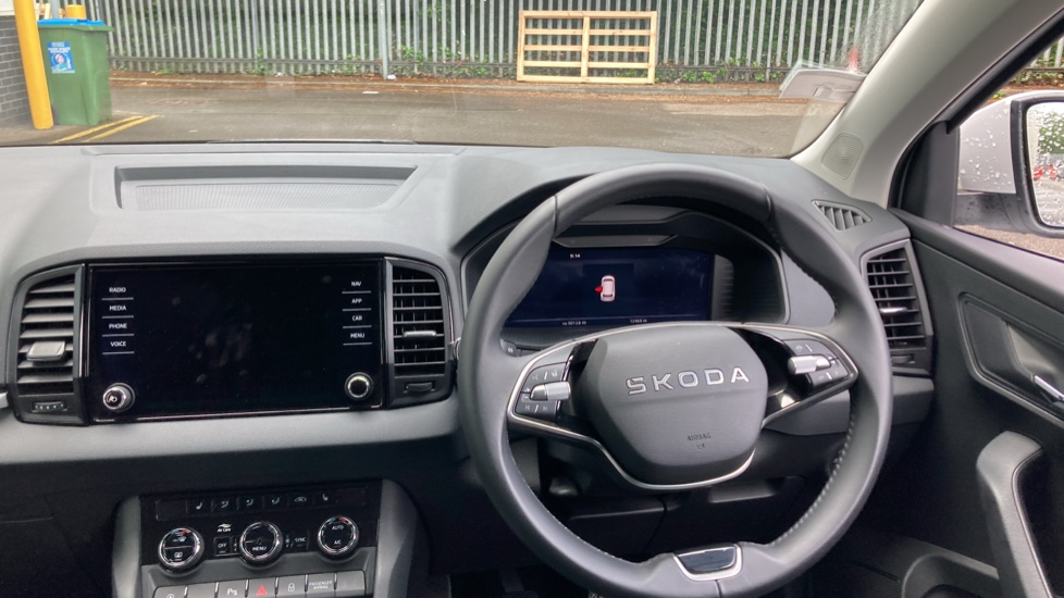 Skoda Karoq 1.0 TSI 116 SE Edition 5dr Petrol Estate - Image 10