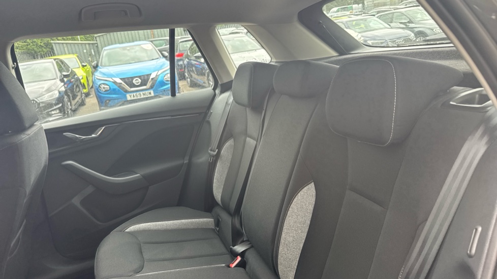 Skoda Kamiq 1.0 TSI SE Edition 5dr Petrol Hatchback - Image 16