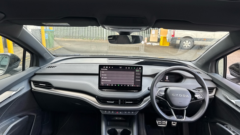 Skoda Enyaq 210kW 85x Sportline 82kWh 4x4 5dr Auto Electric - Image 9
