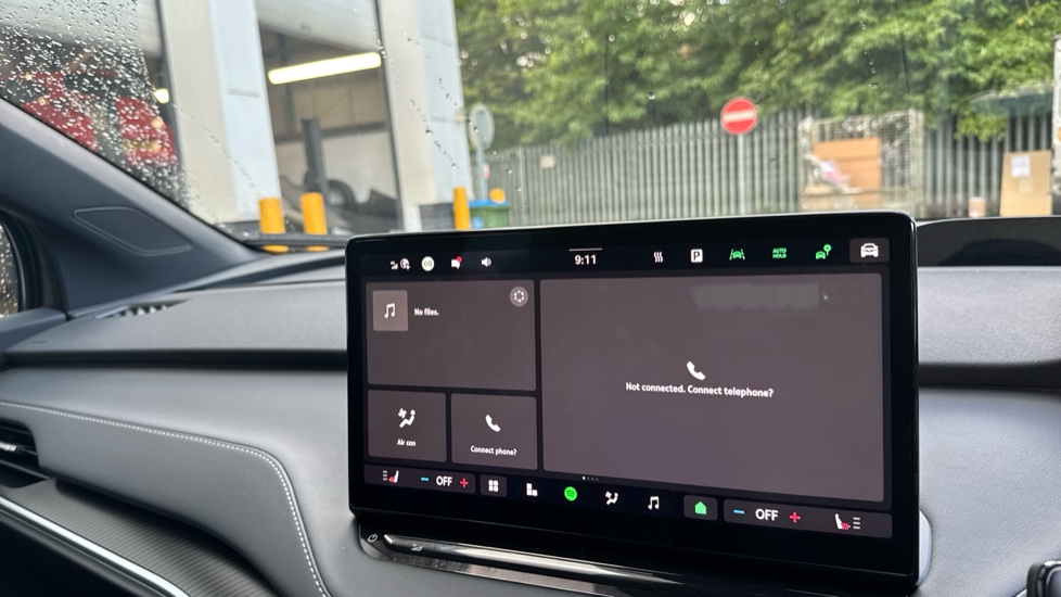 Skoda Enyaq 210kW 85x Sportline 82kWh 4x4 5dr Auto Electric - Image 12
