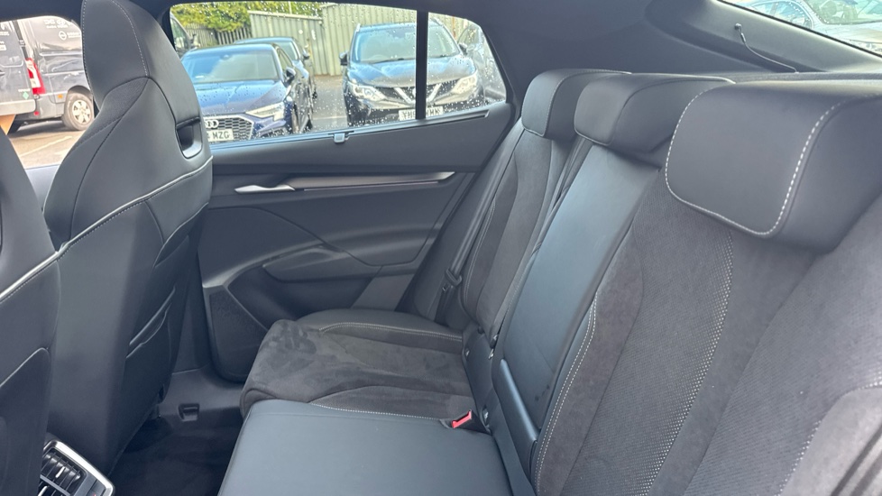 Skoda Enyaq 210kW 85x Sportline 82kWh 4x4 5dr Auto Electric - Image 16