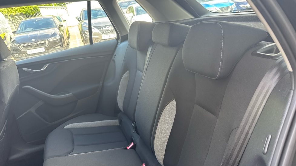 Skoda Kamiq 1.0 TSI 95 SE Edition 5dr Petrol Hatchback - Image 16