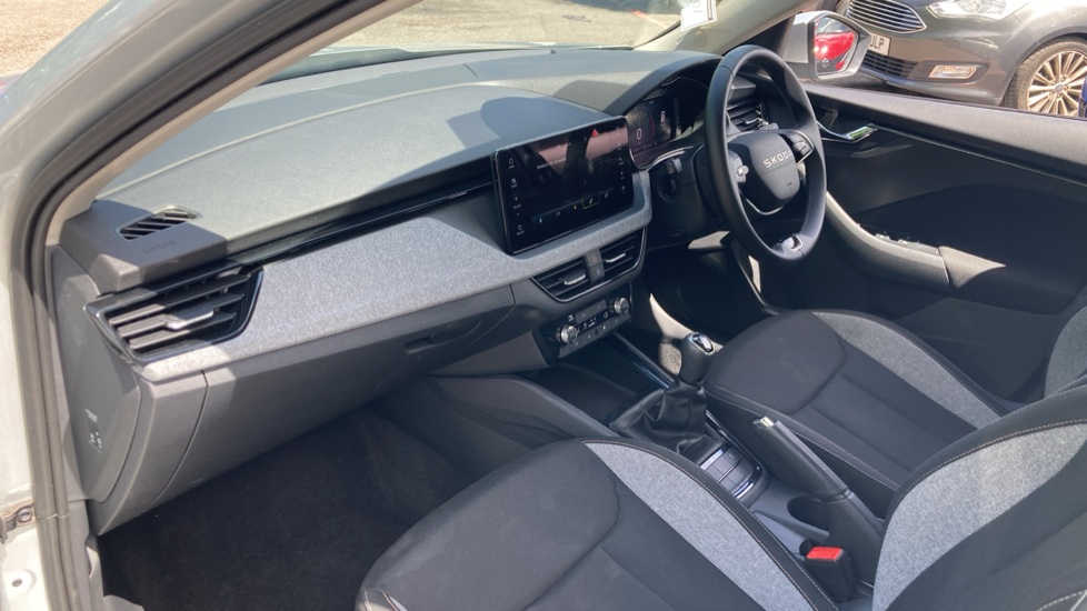 Skoda Kamiq 1.0 TSI SE Edition 5dr Petrol Hatchback - Image 2