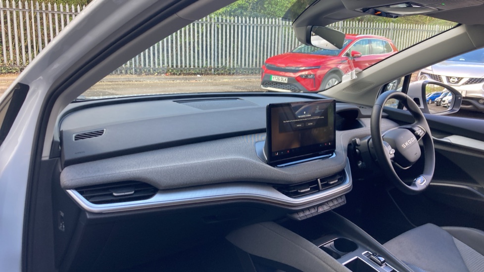 Skoda Enyaq 150kW 60 SE L 63kWh 5dr Auto Electric Estate - Image 2