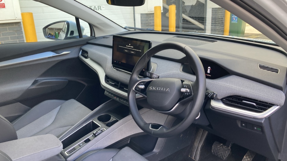 Skoda Enyaq 150kW 60 SE L 63kWh 5dr Auto Electric Estate - Image 6