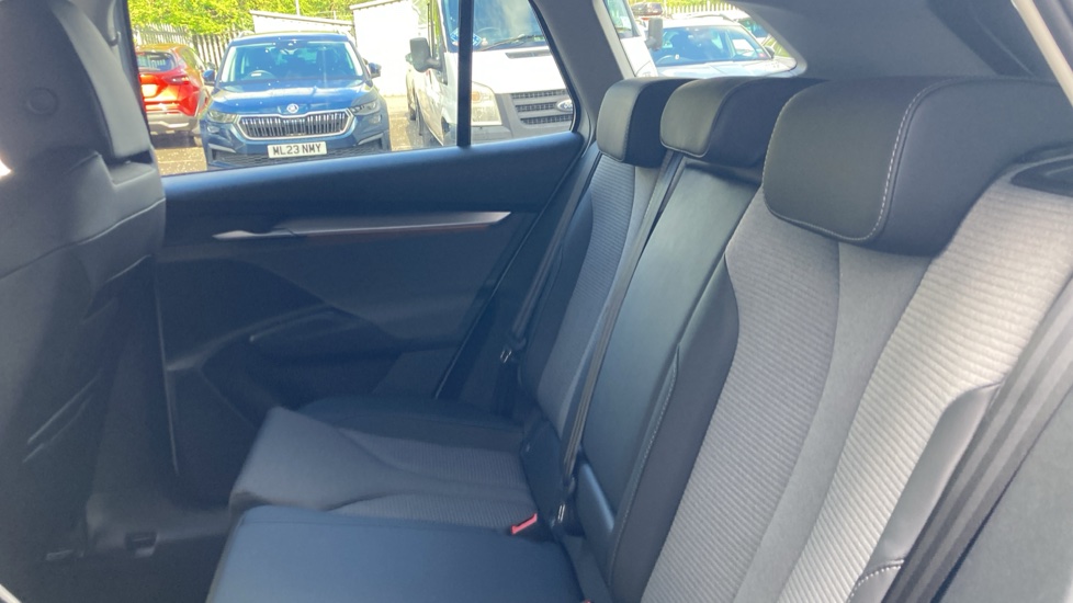 Skoda Enyaq 150kW 60 SE L 63kWh 5dr Auto Electric Estate - Image 16
