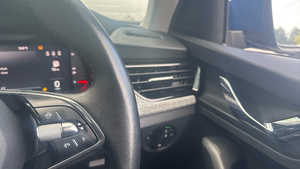 Skoda Kamiq 1.0 TSI SE Edition 5dr Petrol Hatchback - Image 18