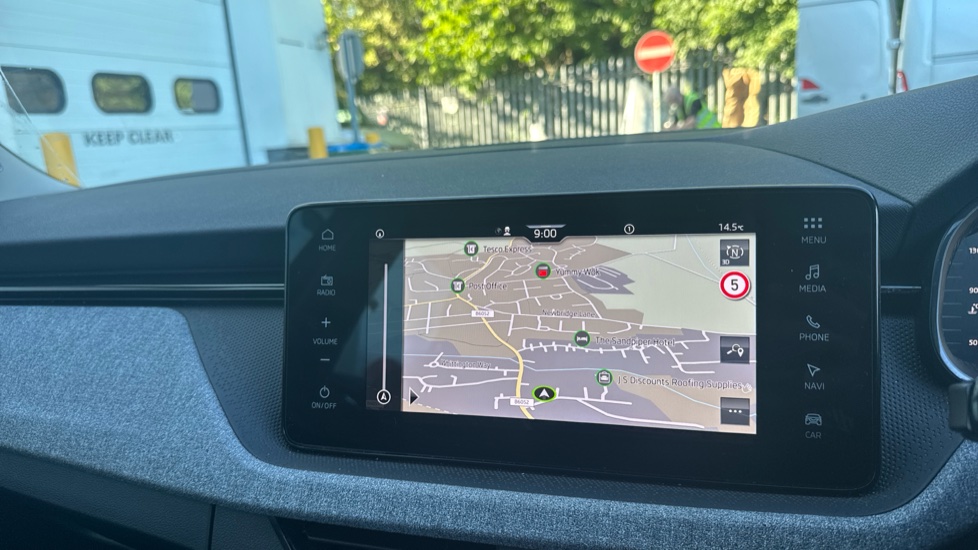 Skoda Scala 1.0 TSI 116 SE Edition 5dr DSG Petrol Hatchback - Image 27