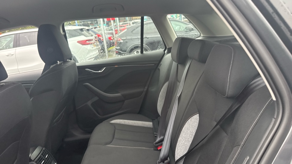 Skoda Kamiq 1.0 TSI SE Edition 5dr DSG Petrol Hatchback - Image 16
