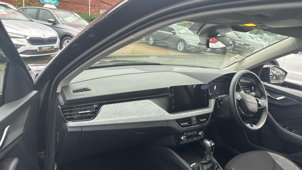 Skoda Kamiq 1.0 TSI SE Edition 5dr DSG Petrol Hatchback - Image 2