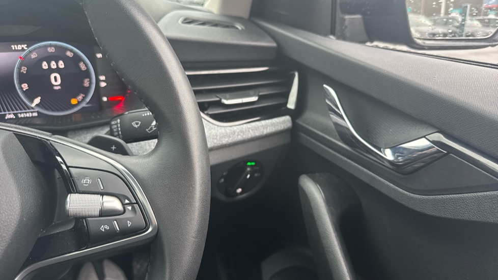 Skoda Kamiq 1.0 TSI SE Edition 5dr DSG Petrol Hatchback - Image 22