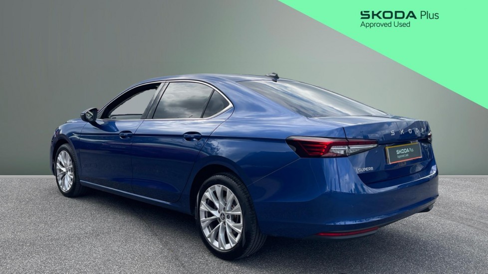 Skoda Superb 2.0 TDI SE L 5dr DSG Diesel Hatchback - Image 3