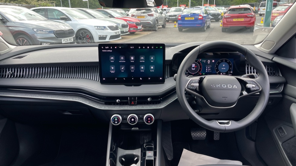 Skoda Superb 2.0 TDI SE L 5dr DSG Diesel Hatchback - Image 9