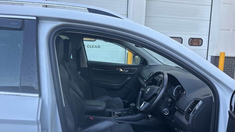 Skoda Karoq 2.0 TDI SE L 4x4 5dr DSG Diesel Estate - Image 15