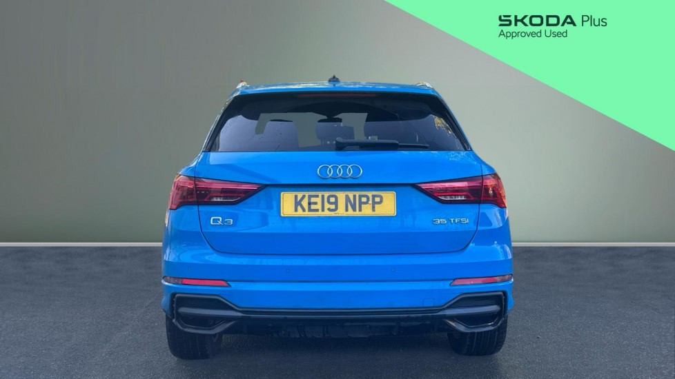 Audi Q3 35 TFSI S Line 5dr S Tronic Petrol Estate - Image 8