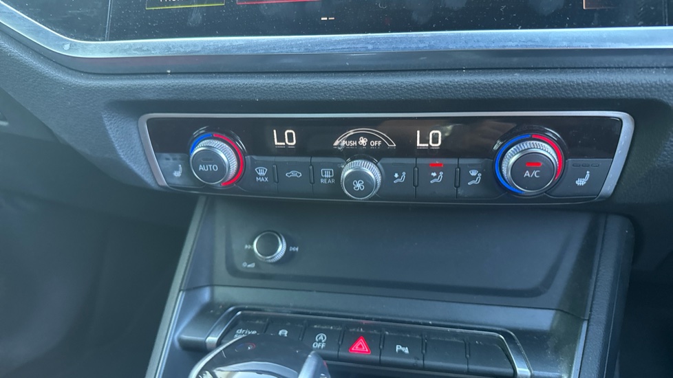 Audi Q3 35 TFSI S Line 5dr S Tronic Petrol Estate - Image 13