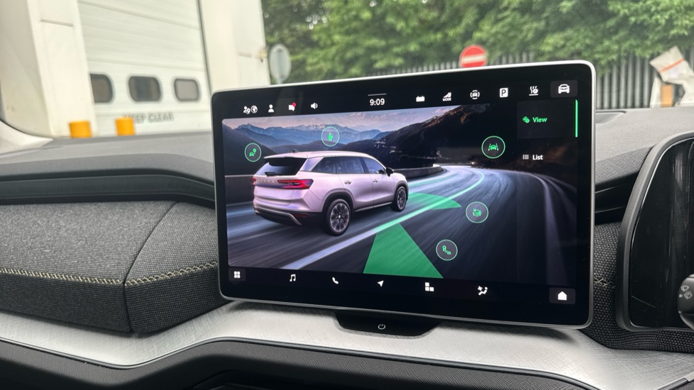 Skoda Kodiaq 1.5 TSI iV 204 SE 5dr DSG Estate - Image 30