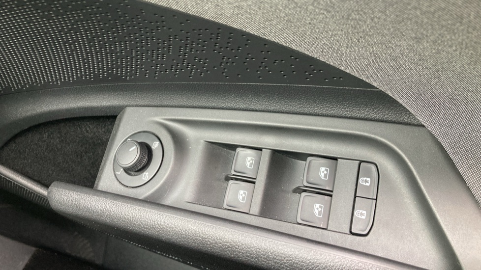 Skoda Enyaq 210kW 85 Edition 82kWh 5dr Auto Electric Estate - Image 24