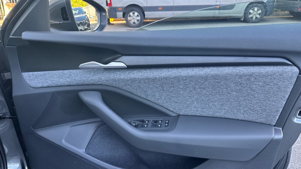 Skoda Superb 2.0 TDI SE Technology 5dr DSG Diesel Hatchback - Image 19