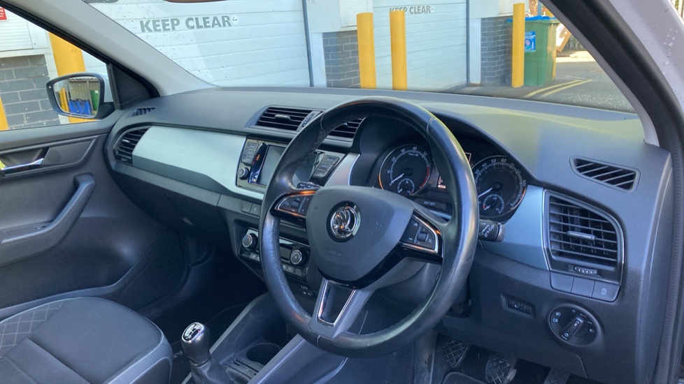 Skoda Fabia 1.0 MPI 75 Colour Edition 5dr Petrol Hatchback - Image 6
