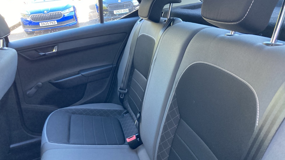 Skoda Fabia 1.0 MPI 75 Colour Edition 5dr Petrol Hatchback - Image 16