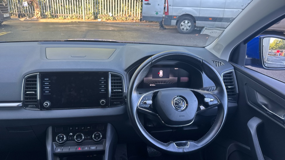 Skoda Karoq 1.5 TSI SE Drive 5dr DSG Petrol Estate - Image 10