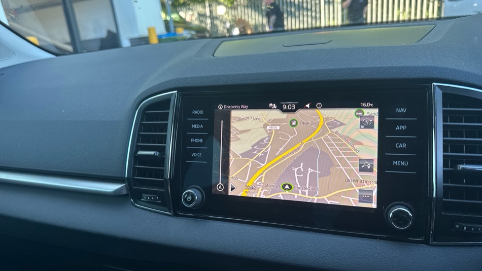 Skoda Karoq 1.5 TSI SE Drive 5dr DSG Petrol Estate - Image 27