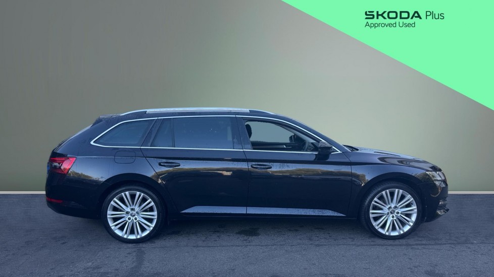 Skoda Superb 1.5 TSI SE L 5dr DSG Petrol Estate - Image 4