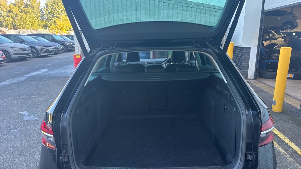 Skoda Superb 1.5 TSI SE L 5dr DSG Petrol Estate - Image 20